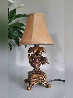 Small resin nightlight with a rooster figurine